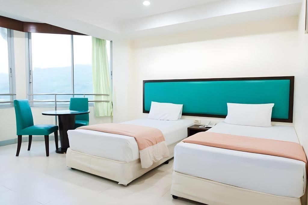 Nice Beach Hotel Rayong Exterior foto