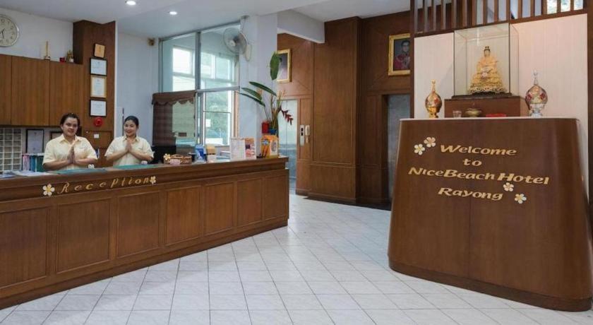 Nice Beach Hotel Rayong Exterior foto